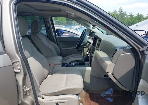 2005 Jeep Grand Cherokee Laredo z USA, uszkodzony, nr VIN 1J4GR48K55C693357